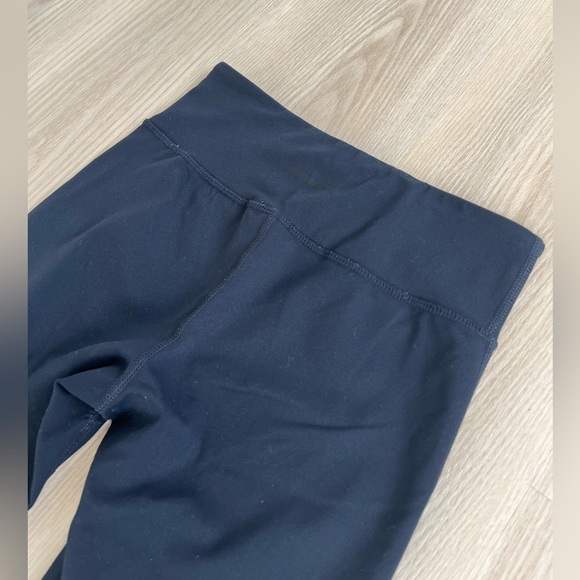 Capri Leggings - Picture 3 of 6